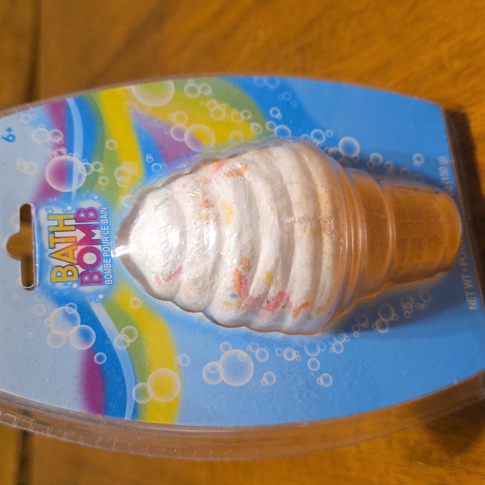 Bath Bomb Ice Cream Cone - Picture 6 of 6